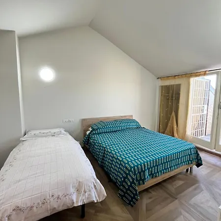 Bed & Breakfast Center Gallery 3*