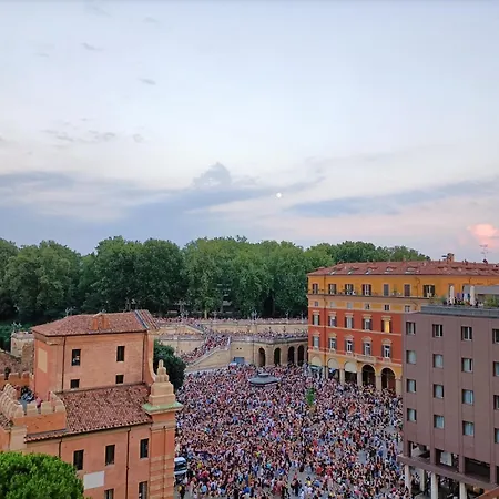 Center Gallery Отель типа 