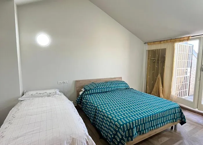 Bed & Breakfast Center Gallery 3*