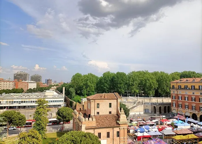 Center Gallery Bed & Breakfast 3*