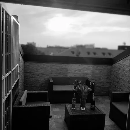 Center Gallery Nocleg ze śniadaniem 3*