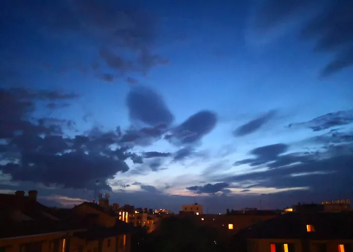 Center Gallery Oda ve Kahvaltı